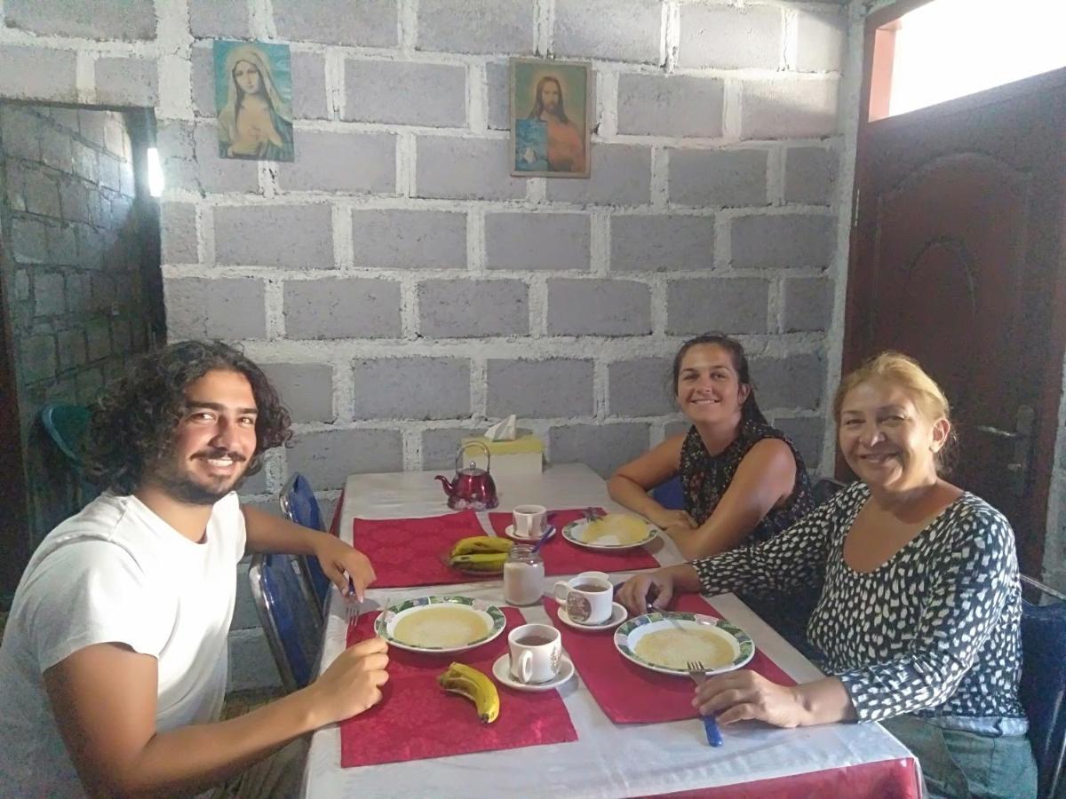 Arnolds Familly Homestay Bajawa 外观 照片