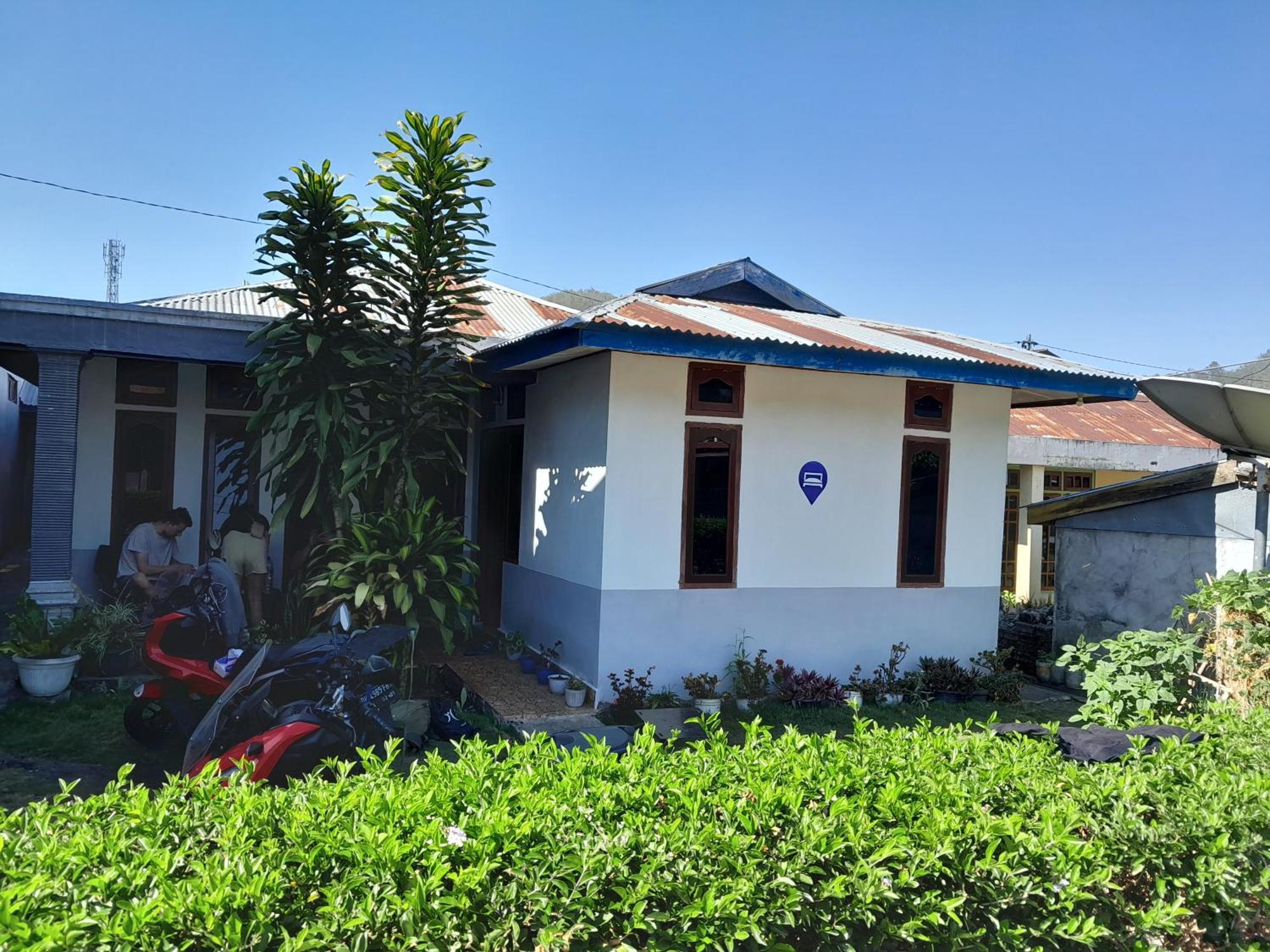 Arnolds Familly Homestay Bajawa 外观 照片